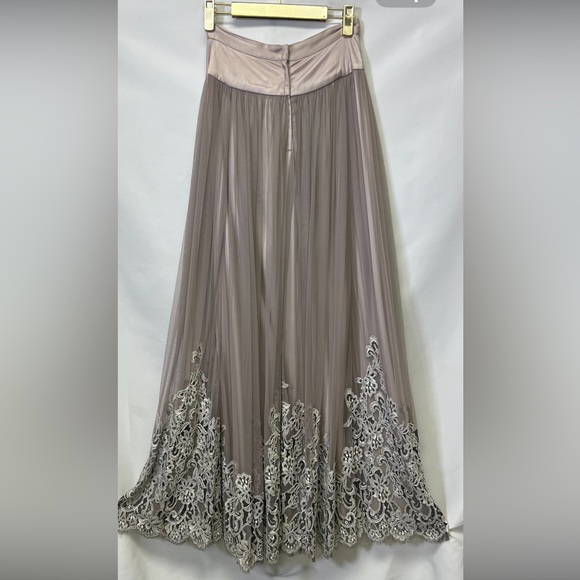 Carmen Mark Valvo beaded lace and mesh long skirt - Picture 7 of 12